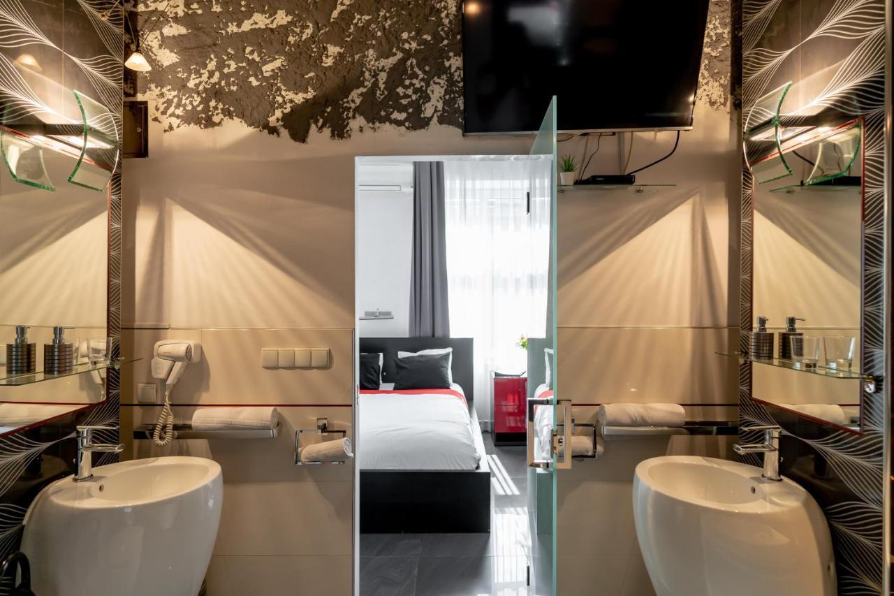 Luxury King Room 2-person Hot Tub